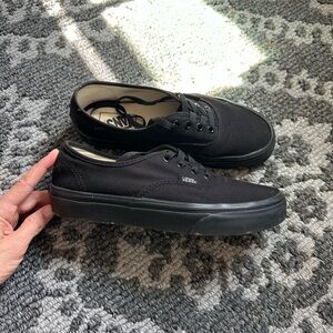 Black vans women’s size 7.5